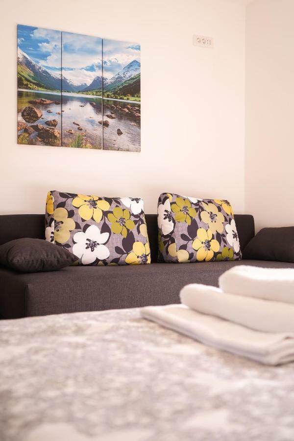 Apartments Edi & Tea Malinska Luaran gambar