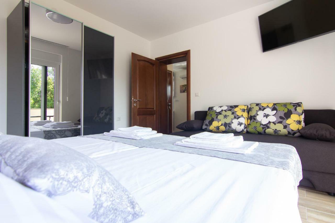 Apartments Edi & Tea Malinska Luaran gambar