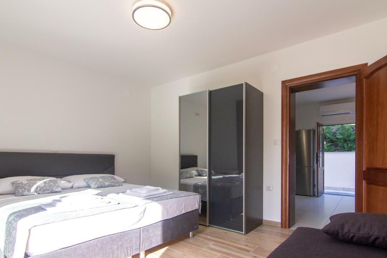 Apartments Edi & Tea Malinska Luaran gambar